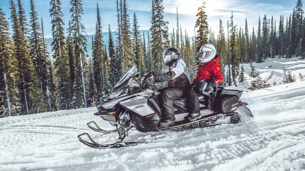 2022 Ski-Doo Grand Touring