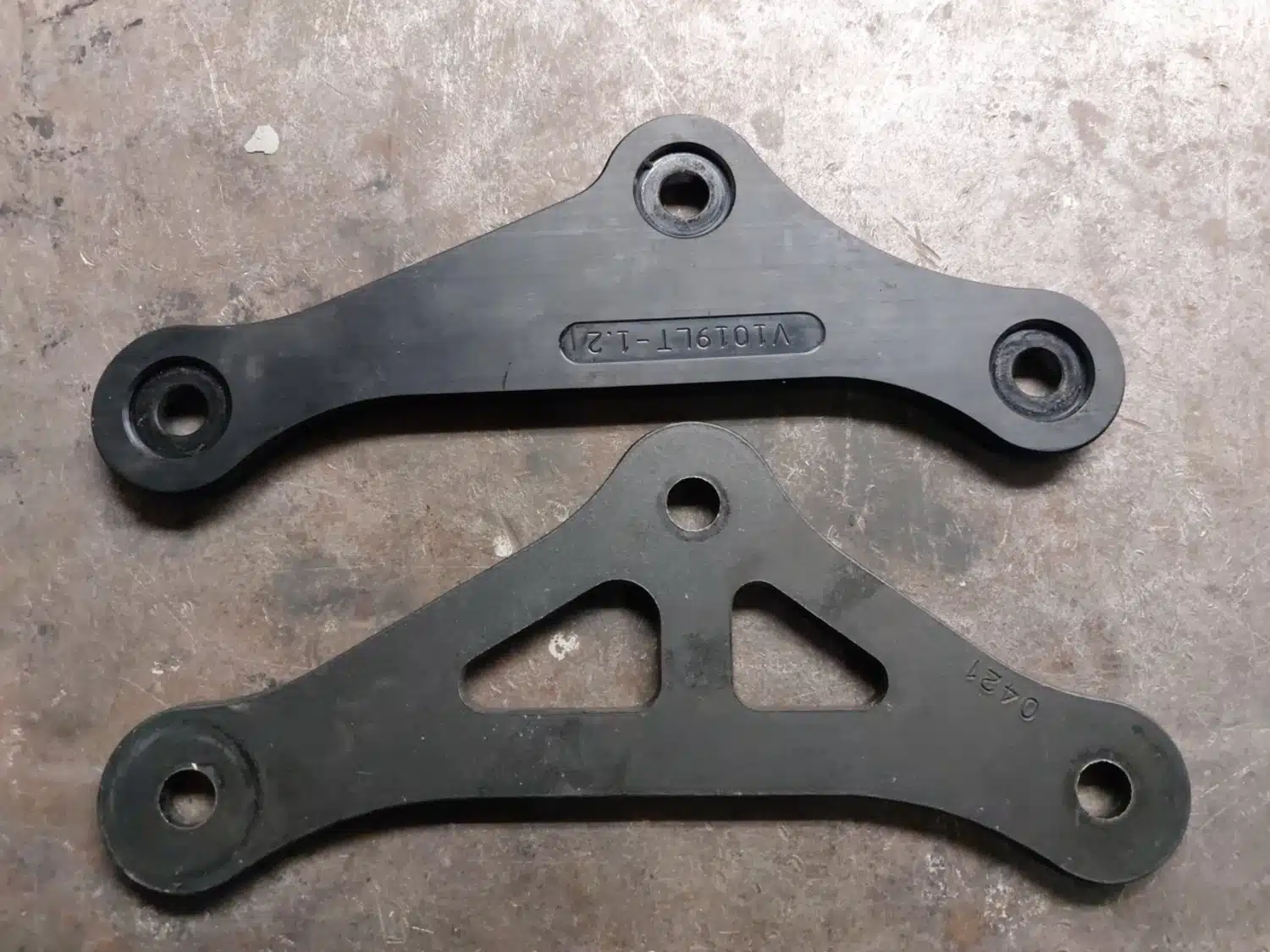 Suspension lowering kit