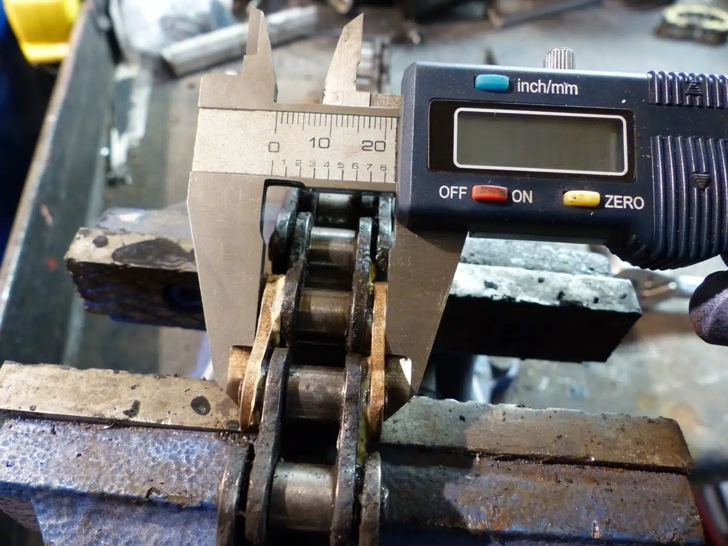 motorcycle chain repair
