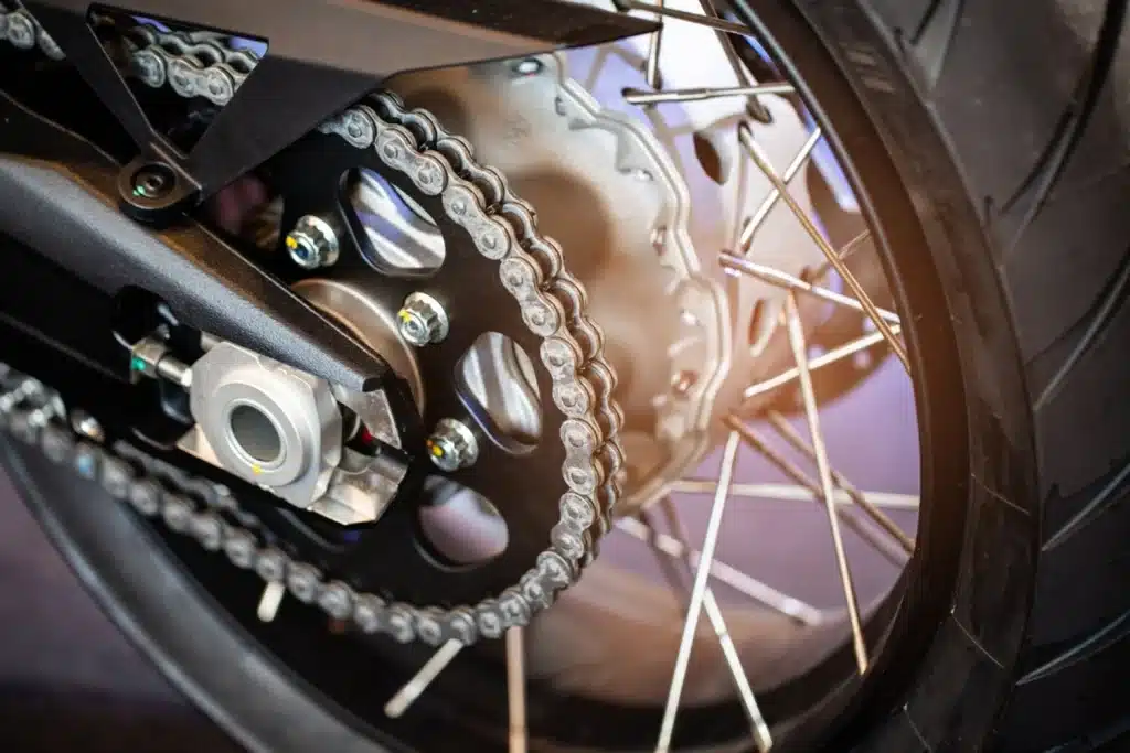 repair a motorcycle chain