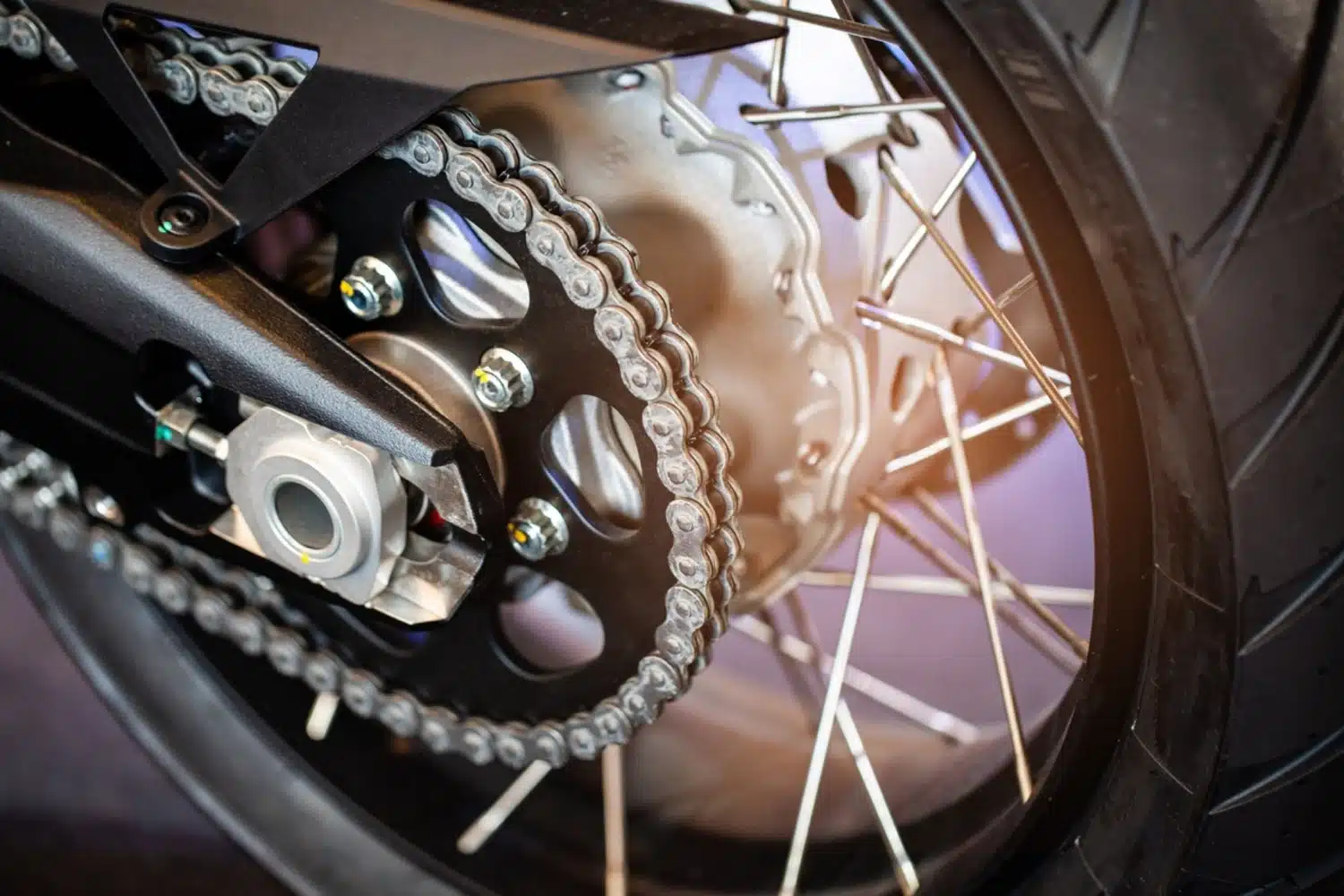 repair a motorcycle chain