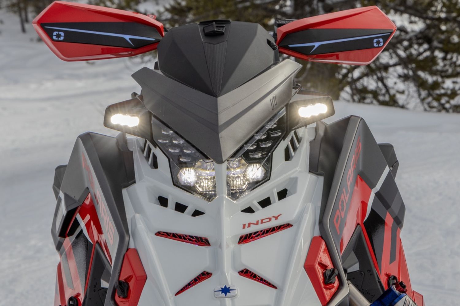 Polaris Indy XCR 650 Review and test drive