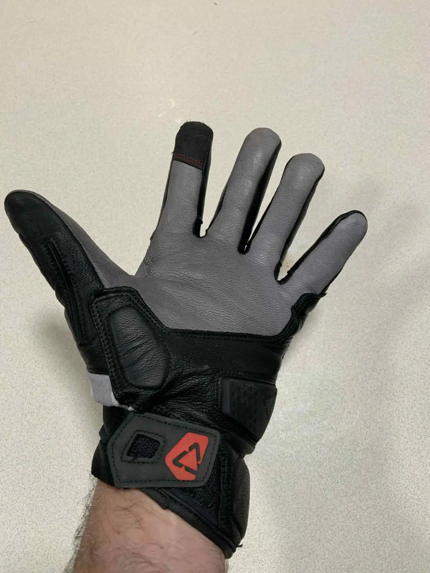 Leatt ADV HydraDri 7.5 gloves