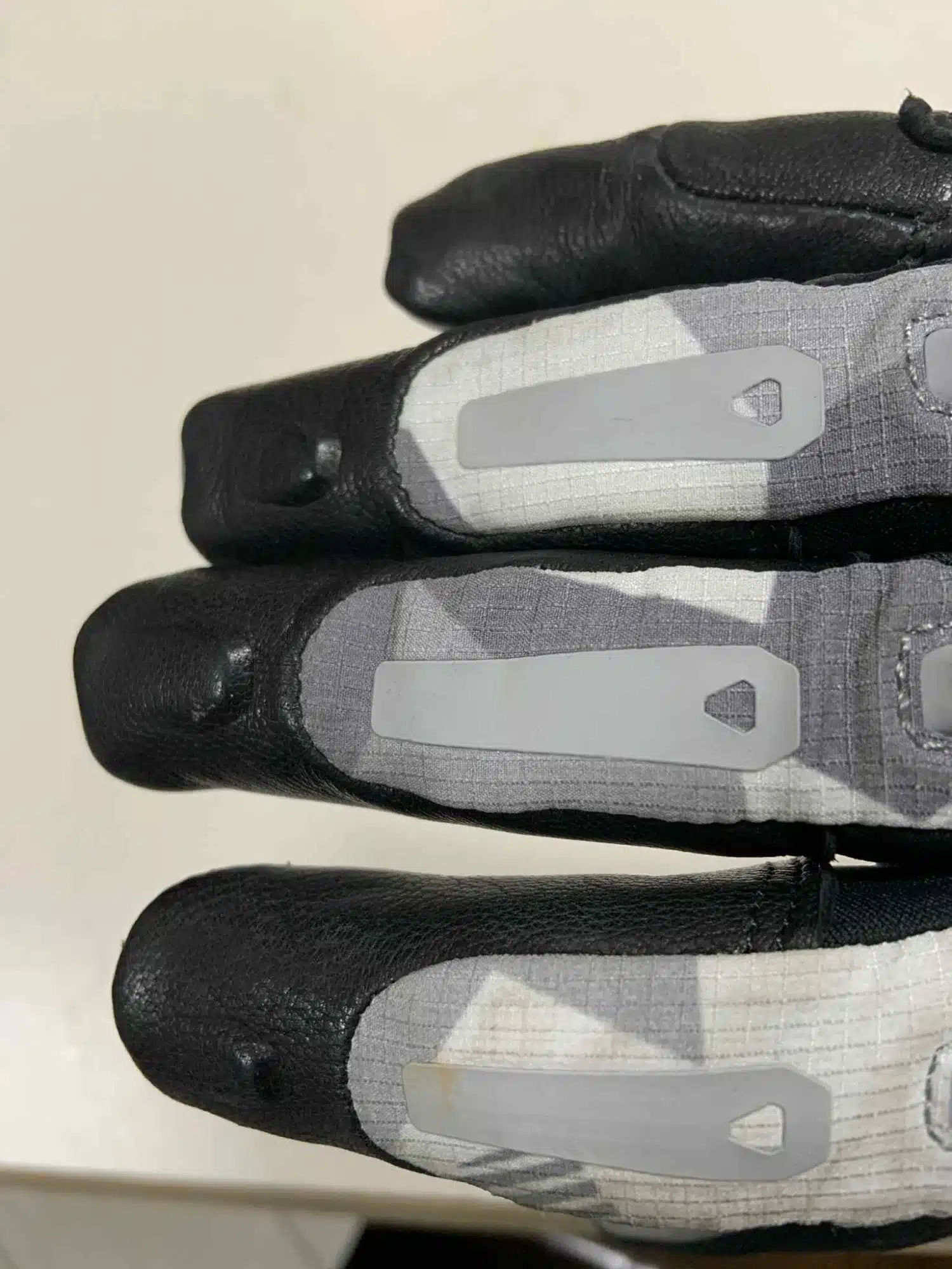 Leatt ADV HydraDri 7.5 gloves