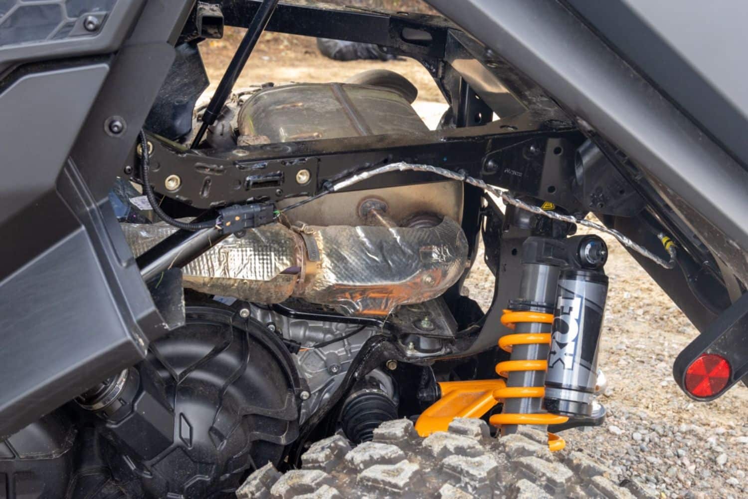 Can-Am Commander XT-P engine and transmission