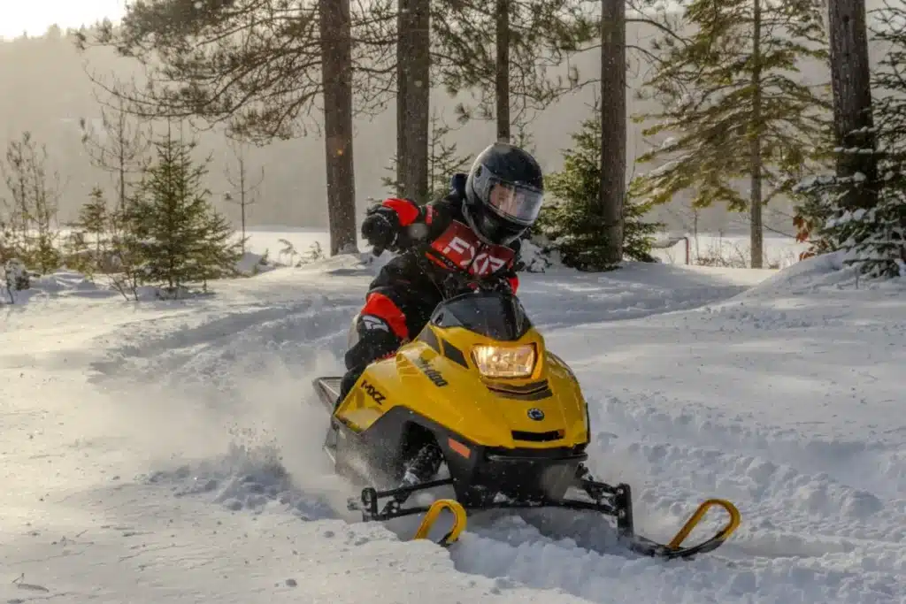 2025 Ski-Doo MXZ 200