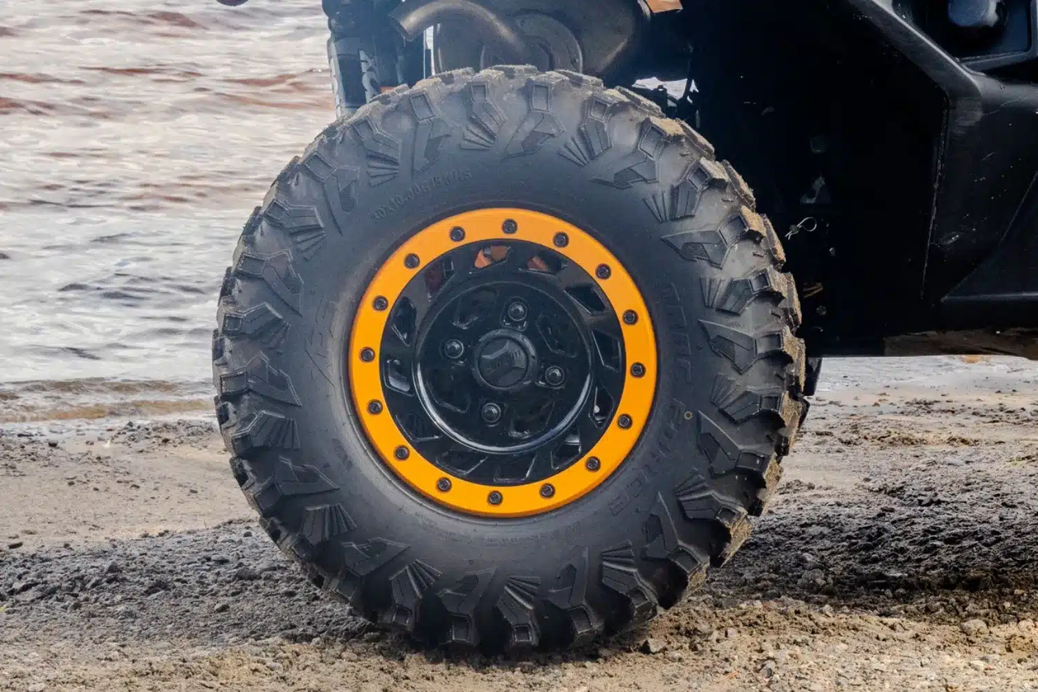The XPS Trac Force tire is fitted to the Commander 1000R XR-P.