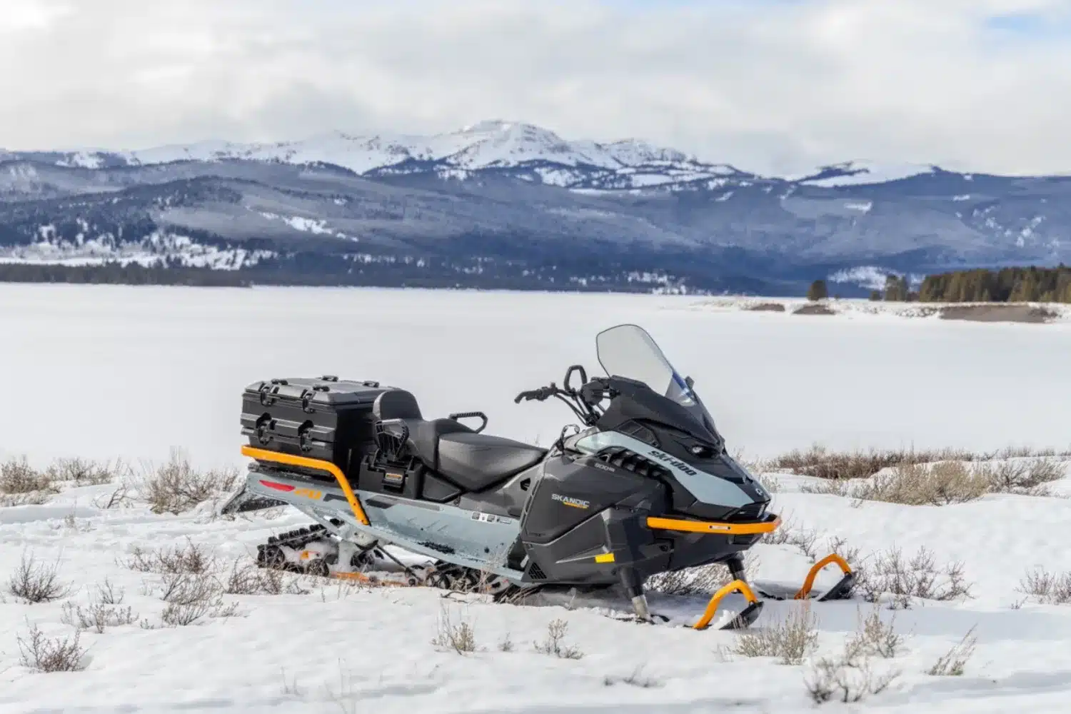 2027 Ski-Doo Skandic SE