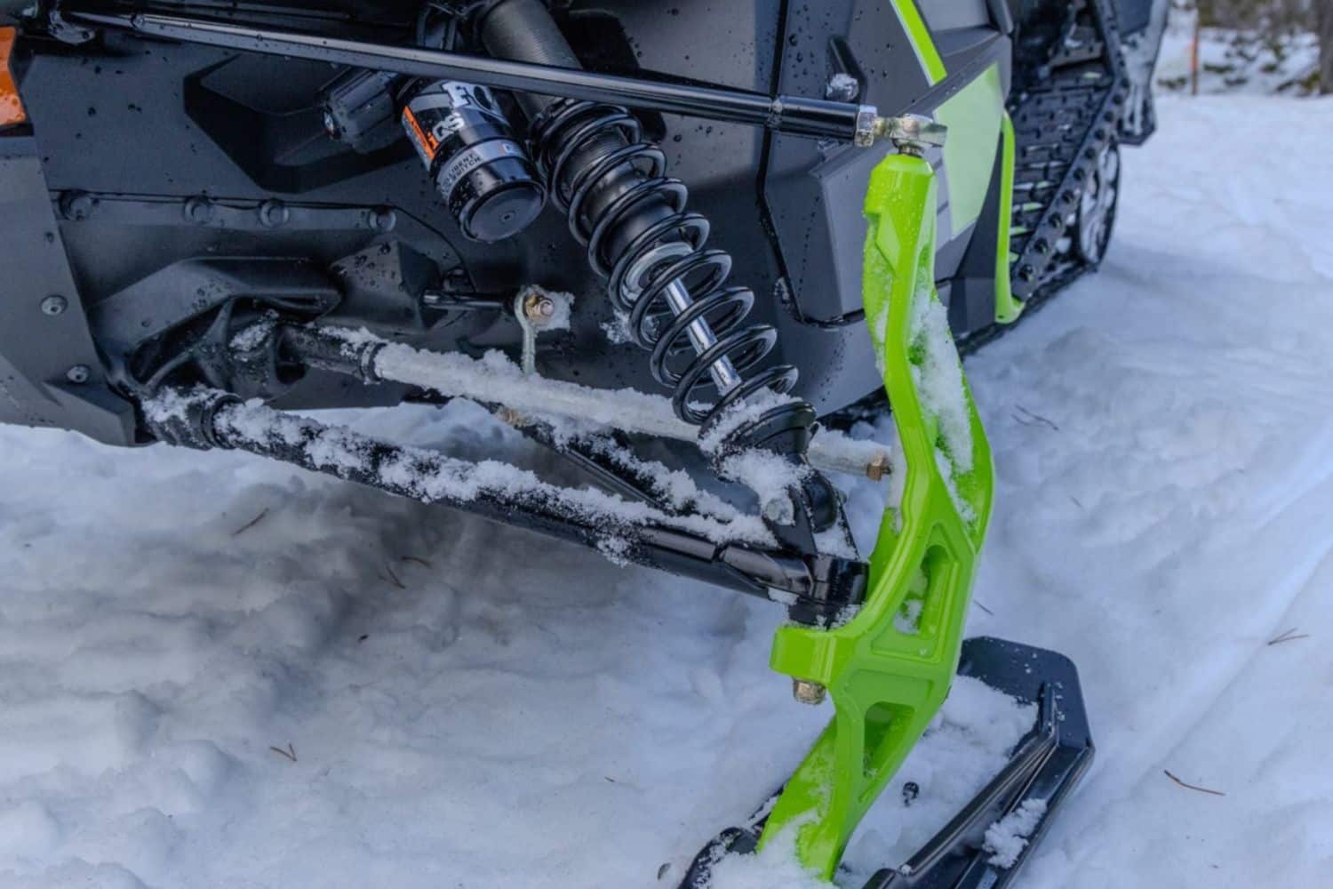 AWS 42 front suspension on the El Tigre 858 2027