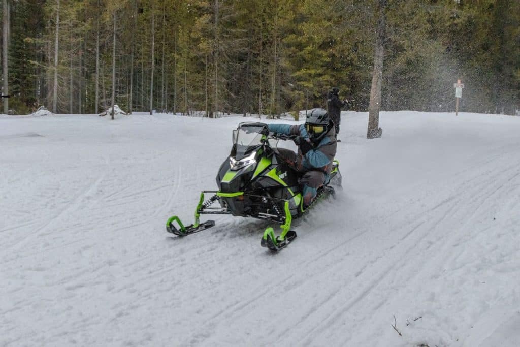 The El Tigre 858 2027 in action