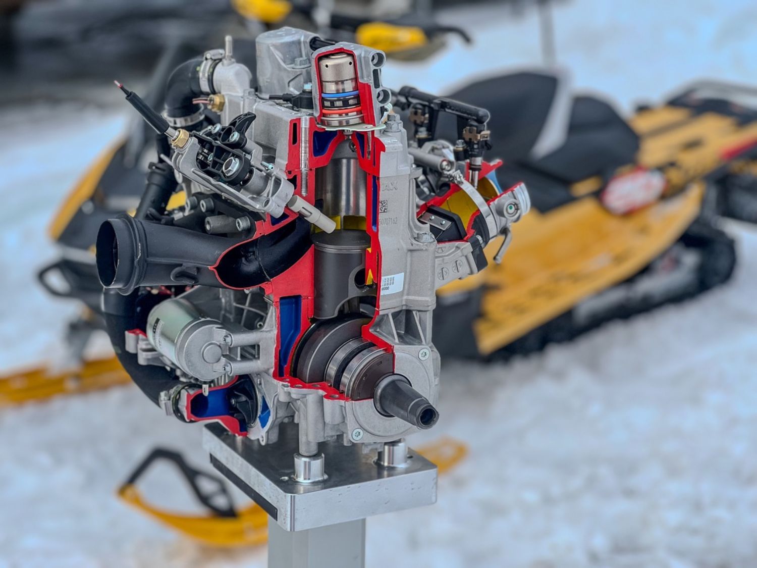 600RR engine cross-section