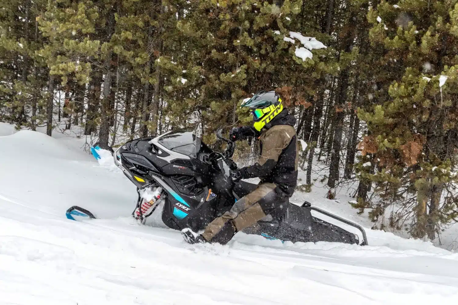 It's surprisingly easy to sidehill with this 20-inch machine.