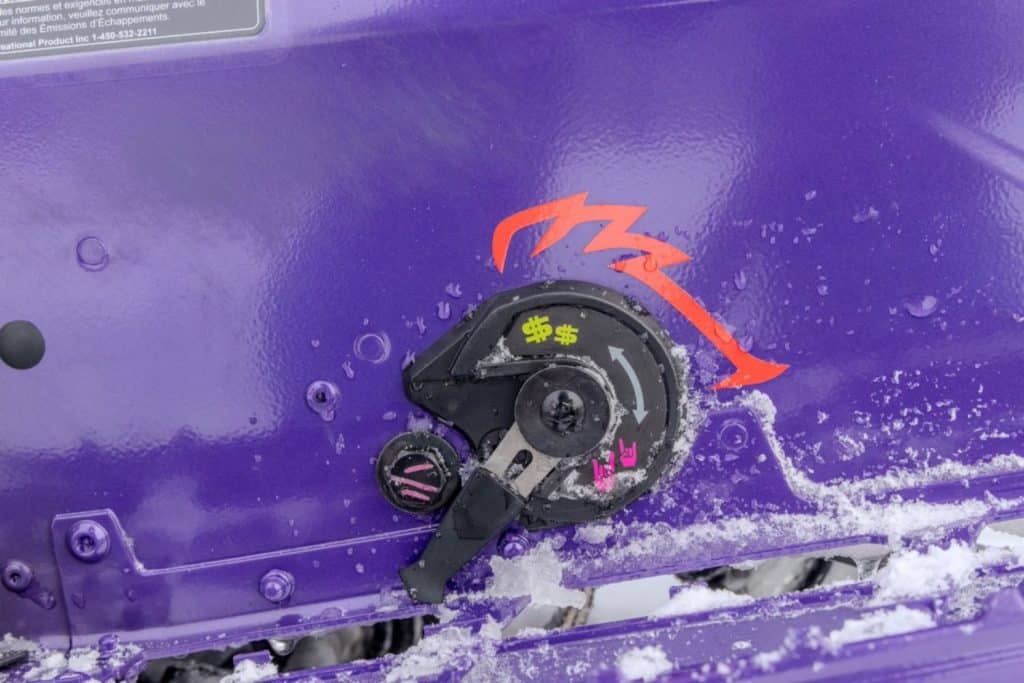 The limiter strap and its funky markings contribute to the Freeride's look.