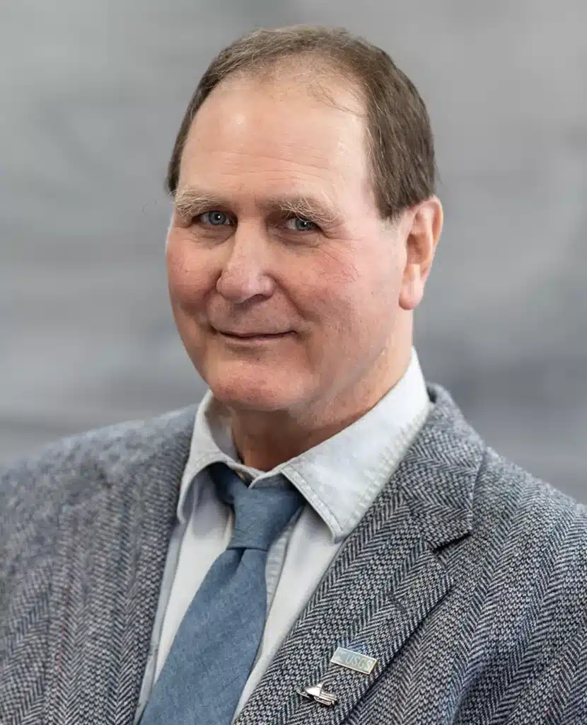 (Photo 2) Fred Bailey_3x3.7_Inductee