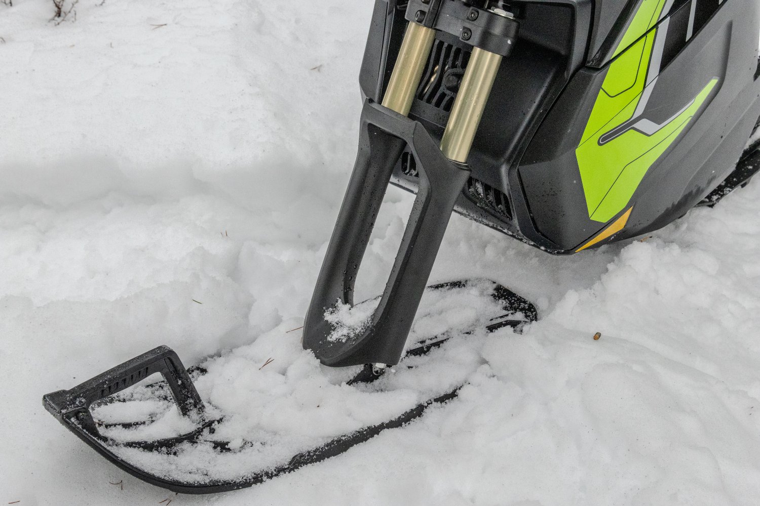 Wider ski