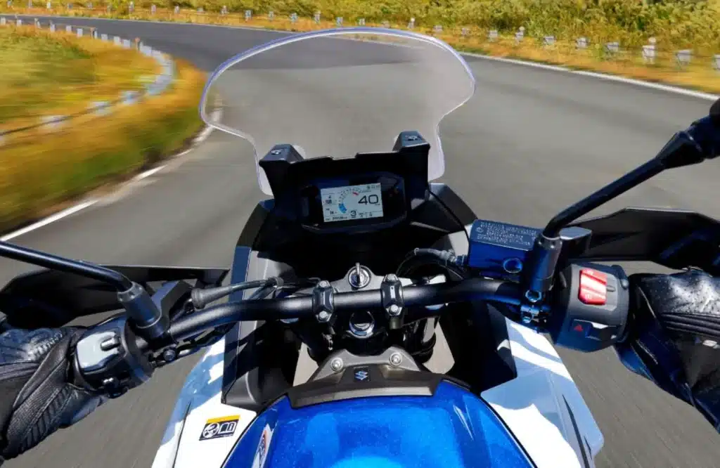 Suzuki_SV-7GX_M7-5-1